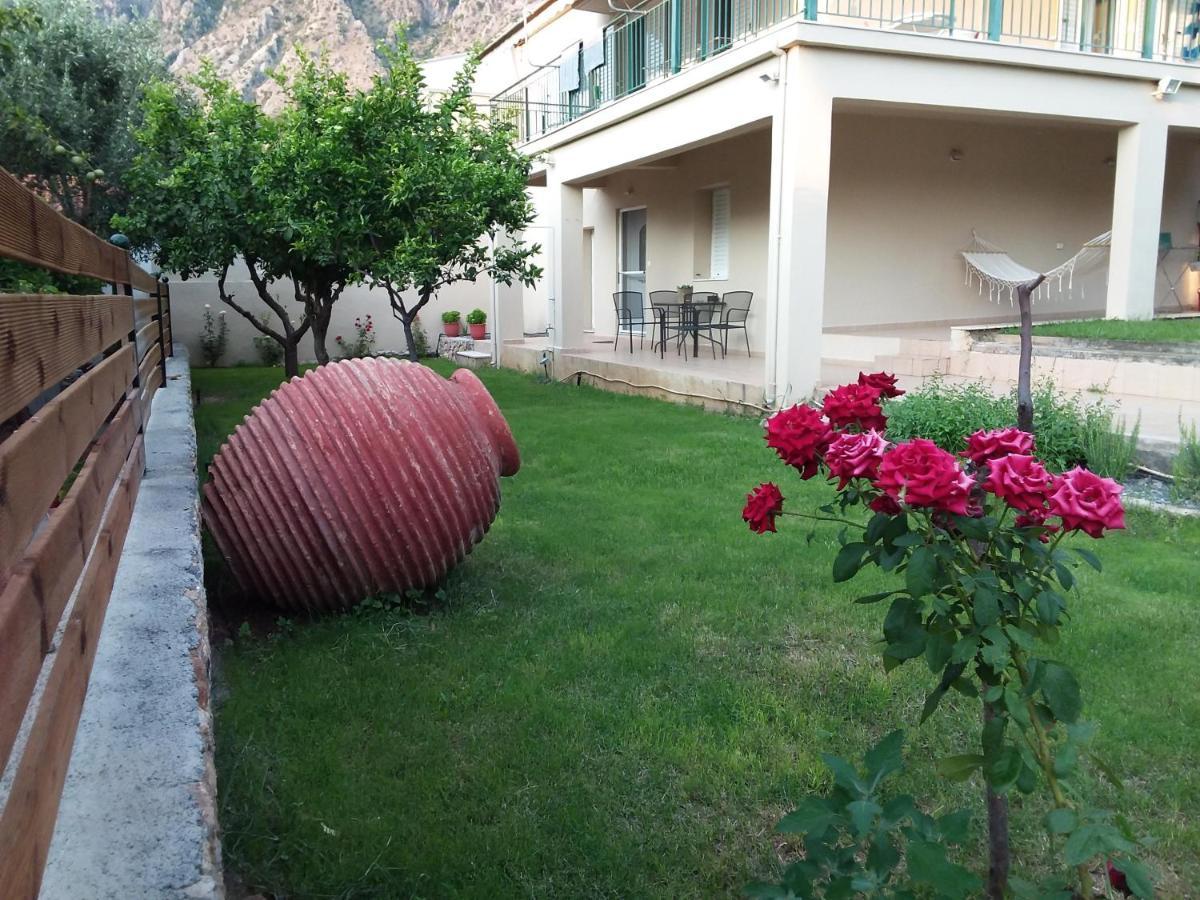 Thalassa Almyros Apartments ヴェルガ・カラマタ エクステリア 写真