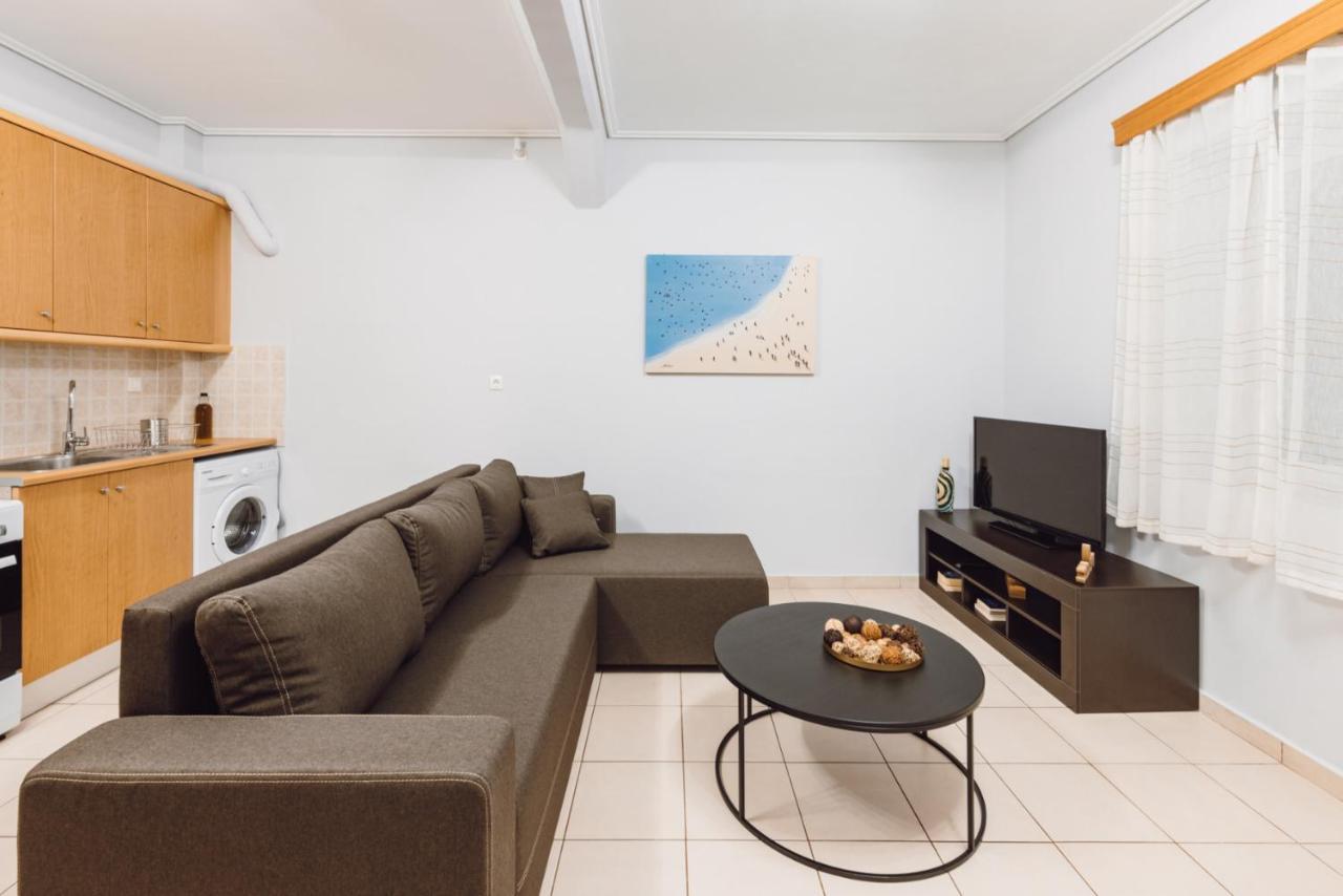 Thalassa Almyros Apartments ヴェルガ・カラマタ エクステリア 写真